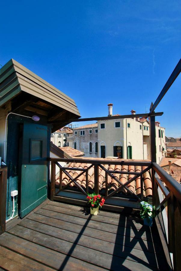 Ca Grimani Private Terrace Apartment เวนิส ภายนอก รูปภาพ