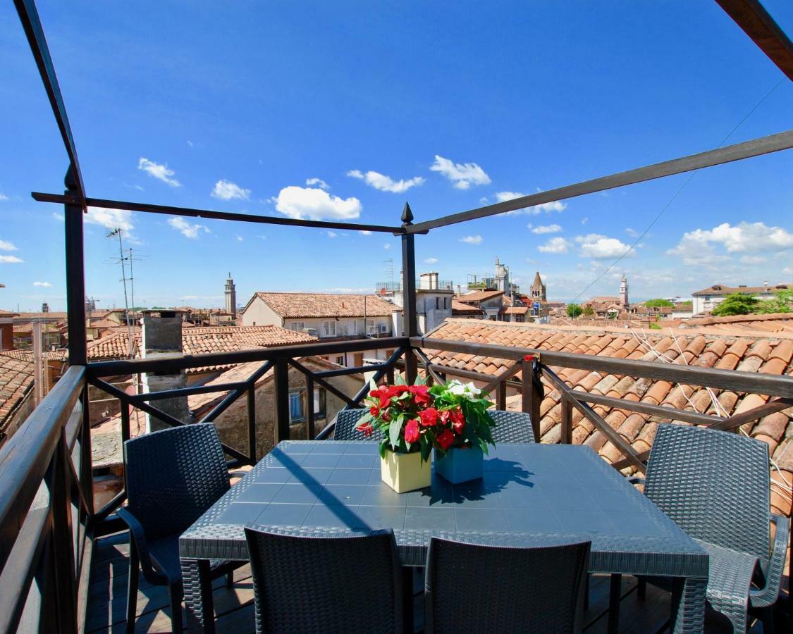 Ca Grimani Private Terrace Apartment เวนิส ภายนอก รูปภาพ